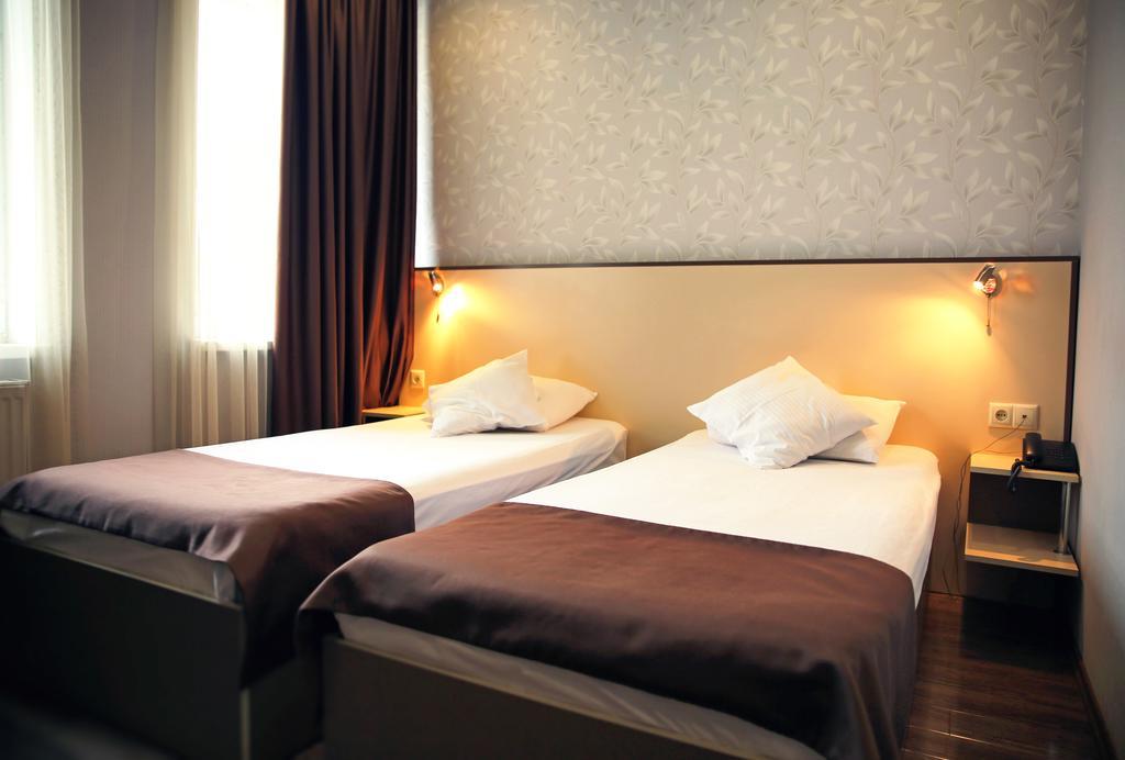 טביליסי Rondo Hotel חדר תמונה